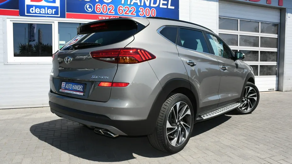 HYUNDAI Tucson -