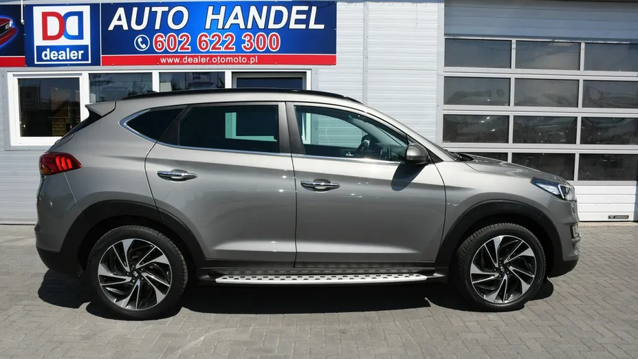 HYUNDAI Tucson -