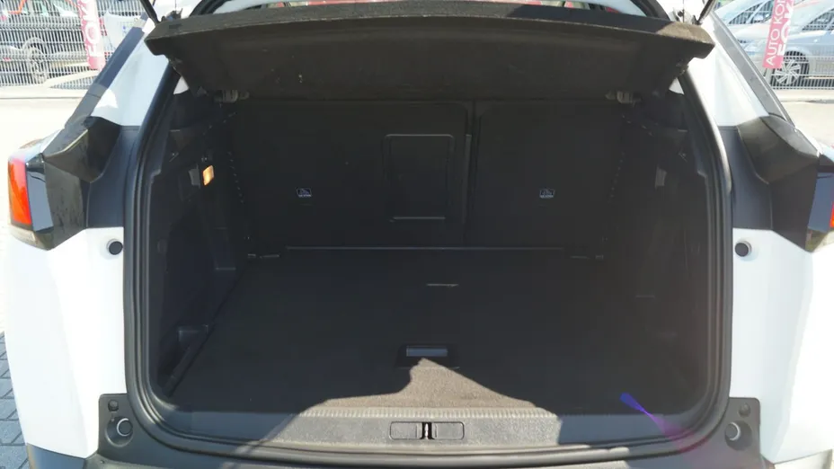 PEUGEOT 3008 -