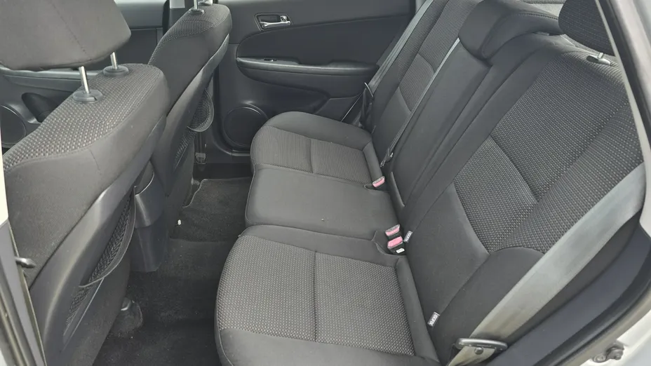 HYUNDAI i30 -