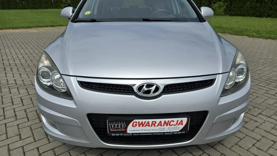 HYUNDAI i30 -