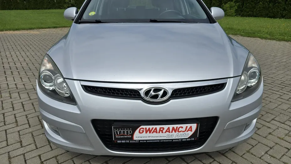 HYUNDAI i30 -