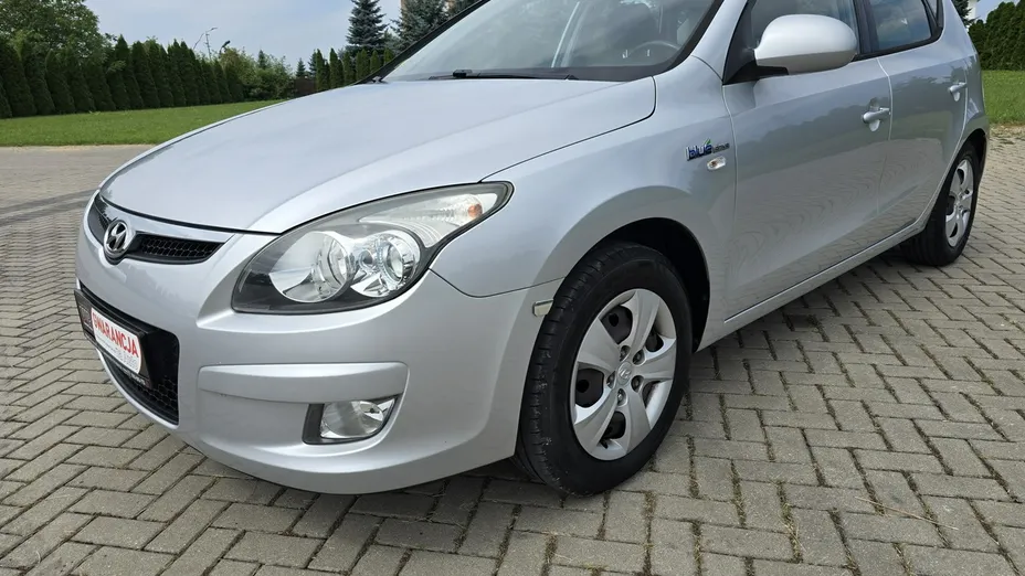 HYUNDAI i30 -