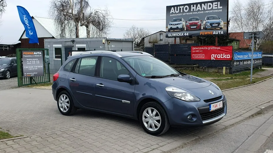 RENAULT Clio -