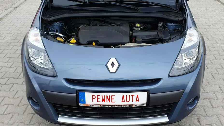 RENAULT Clio -
