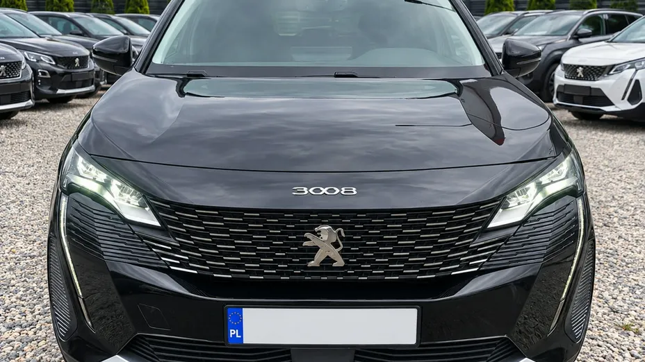 PEUGEOT 3008 -
