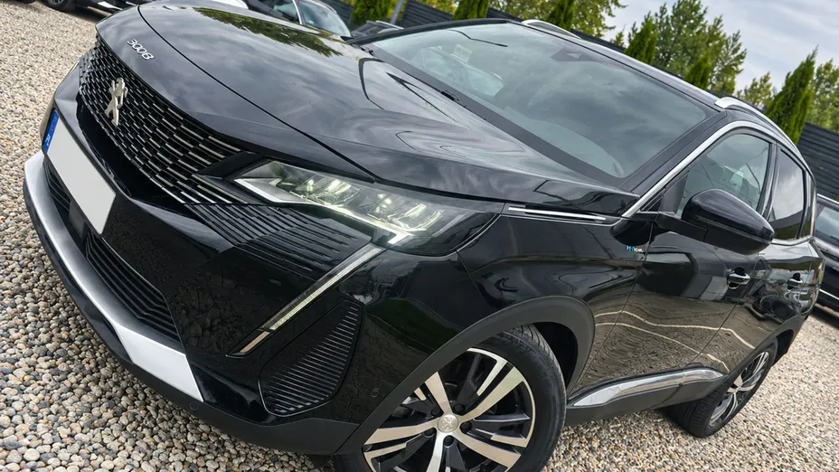 PEUGEOT 3008 -