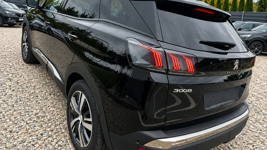 PEUGEOT 3008 -