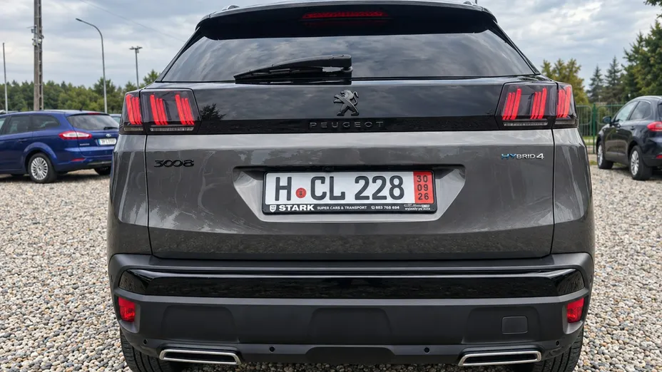 PEUGEOT 3008 -