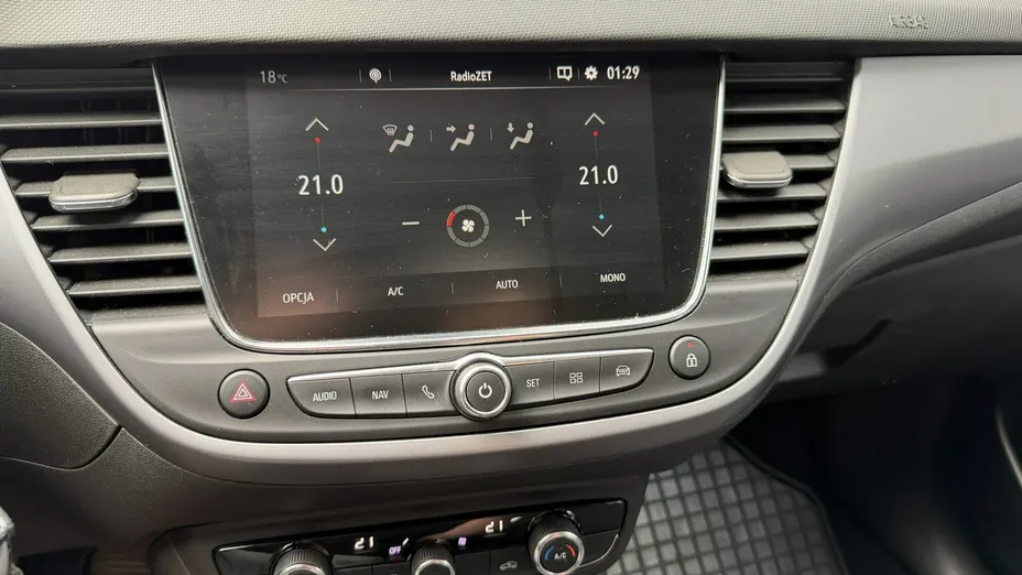 OPEL Crossland X -
