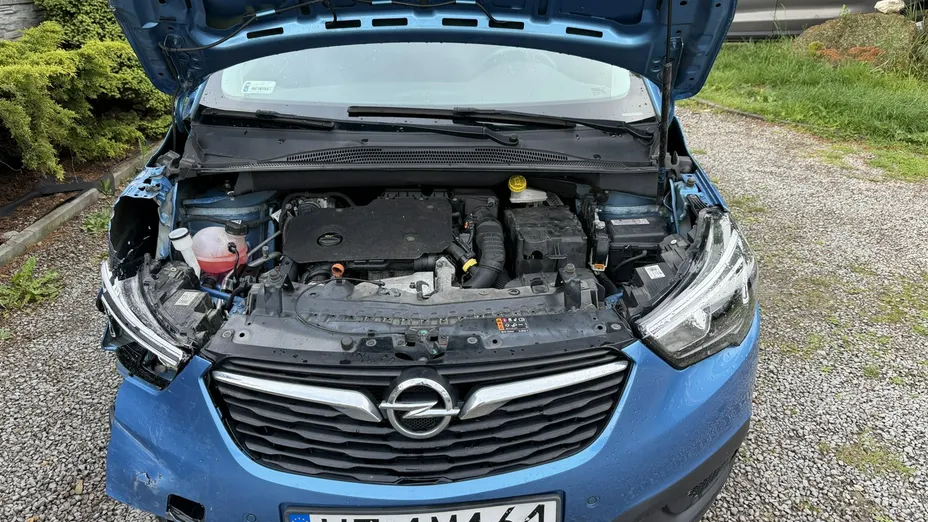 OPEL Crossland X -