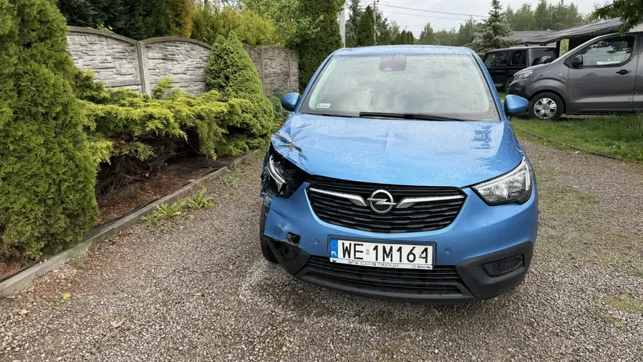 OPEL Crossland X -