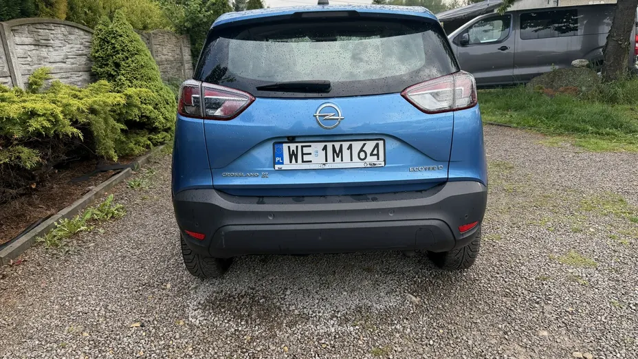 OPEL Crossland X -
