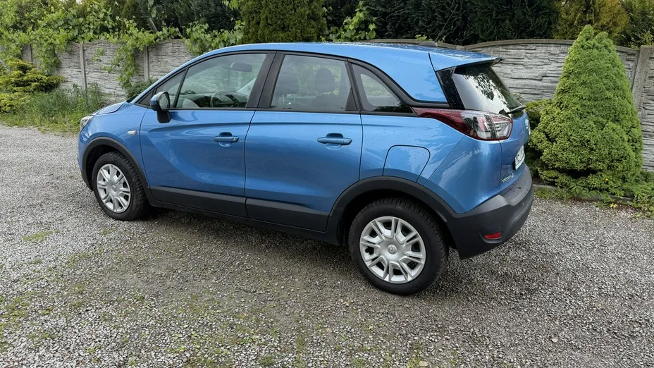 OPEL Crossland X -