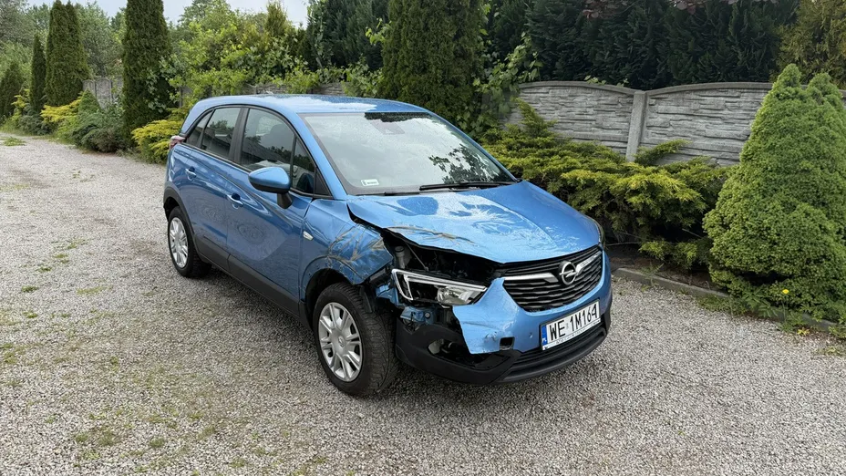 OPEL Crossland X -