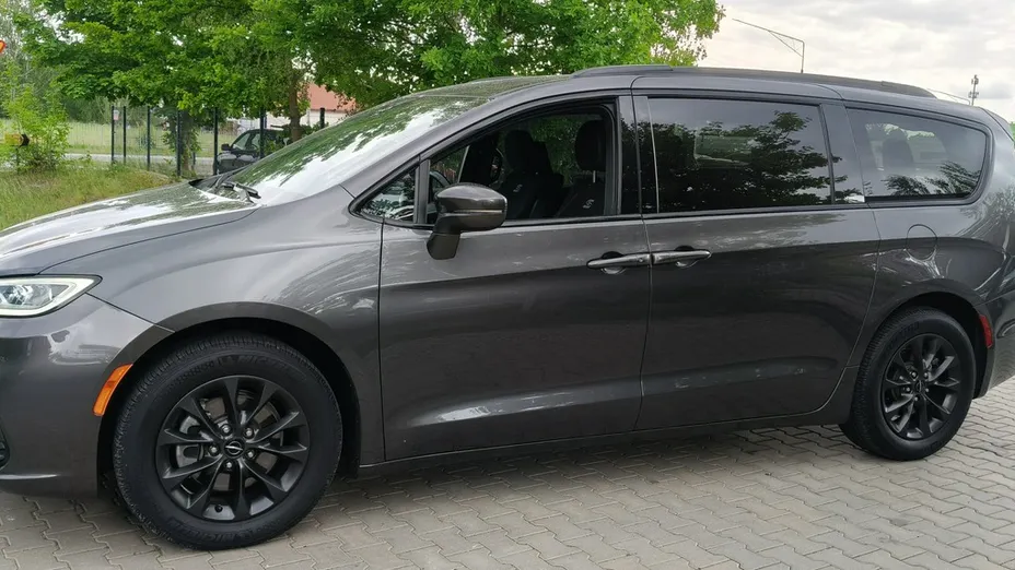 CHRYSLER Pacifica -