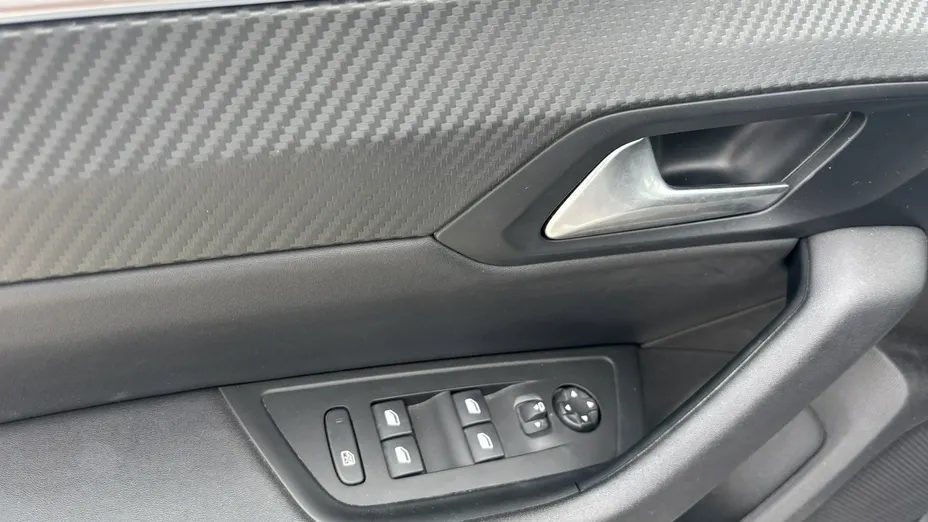 PEUGEOT 508 -