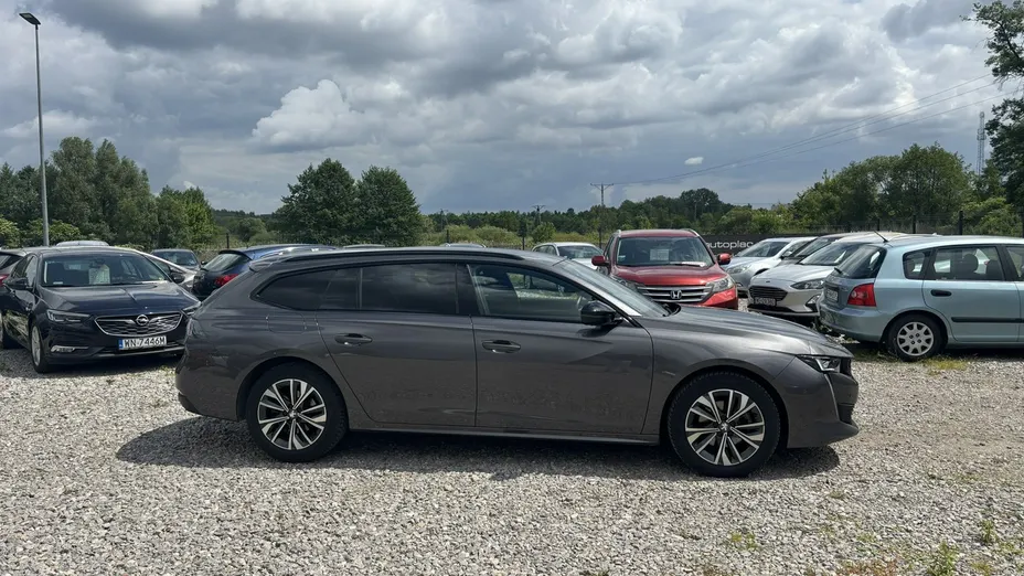 PEUGEOT 508 -