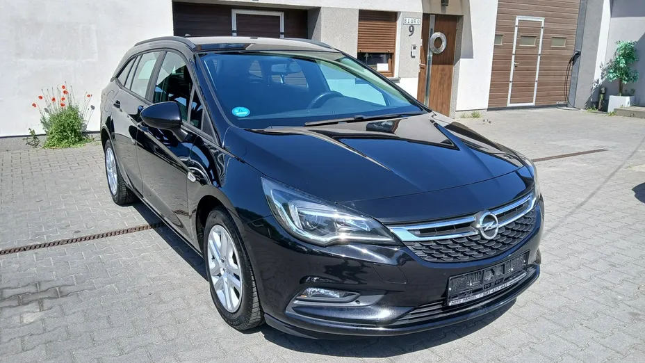 OPEL Astra -
