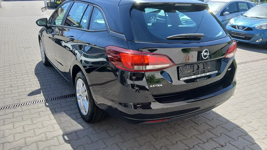 OPEL Astra -