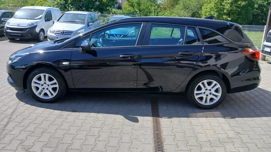 OPEL Astra -