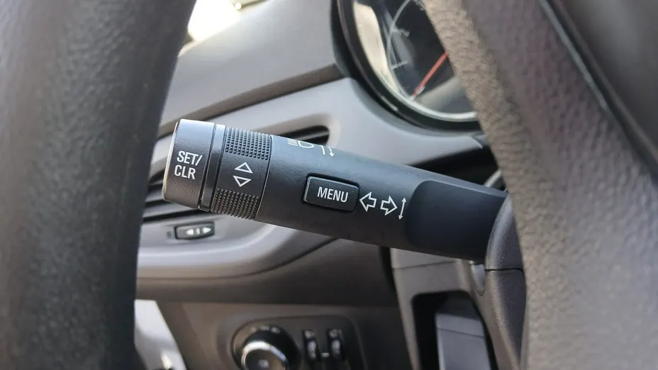OPEL Corsa -