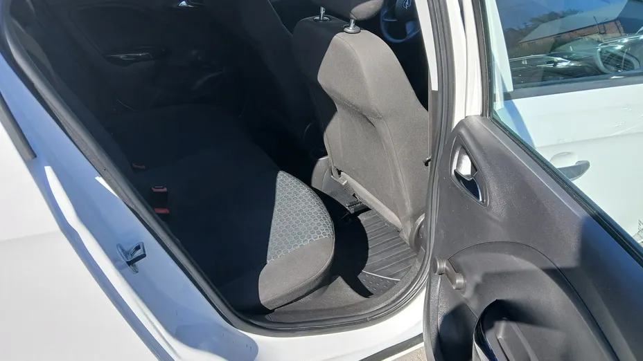 OPEL Corsa -