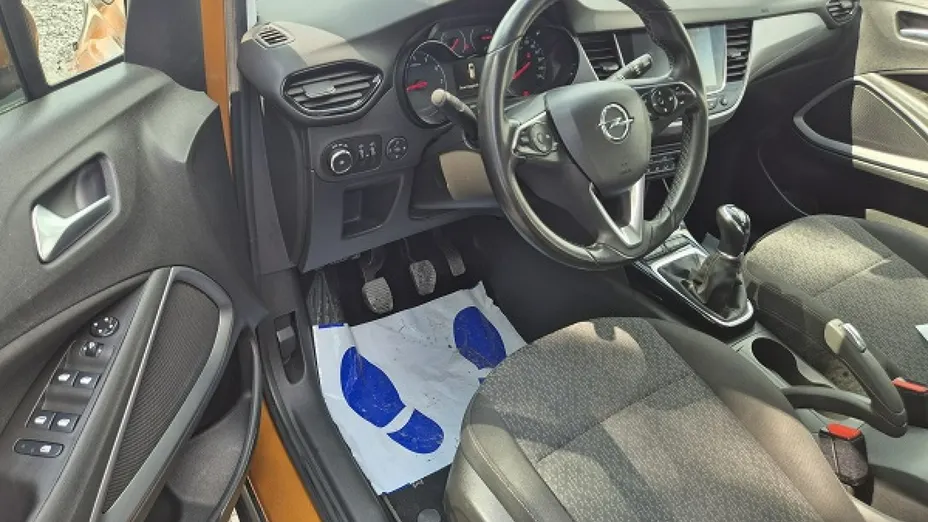 OPEL Crossland -