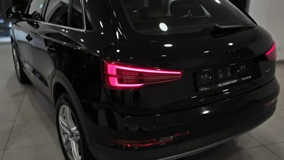 AUDI Q3 -