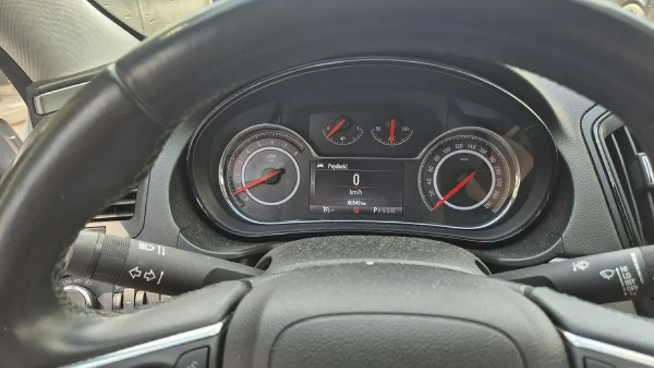 OPEL Insignia -