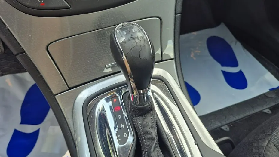 OPEL Insignia -