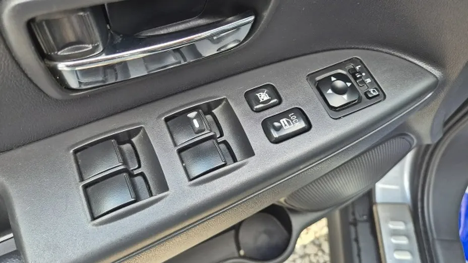 MITSUBISHI ASX -