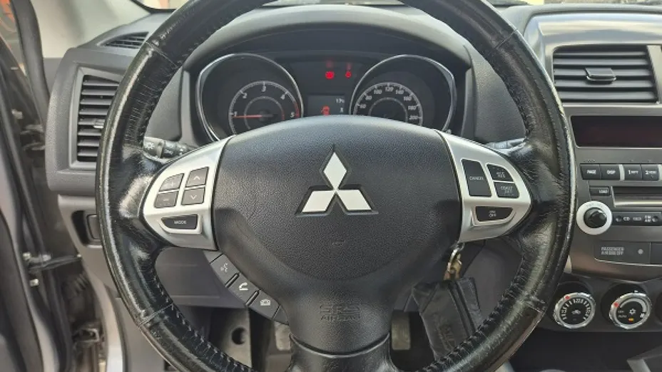 MITSUBISHI ASX -