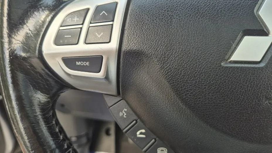 MITSUBISHI ASX -