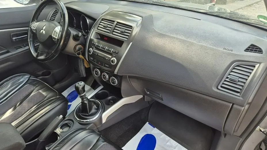 MITSUBISHI ASX -