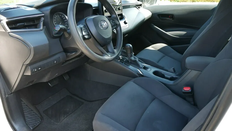 TOYOTA Corolla -