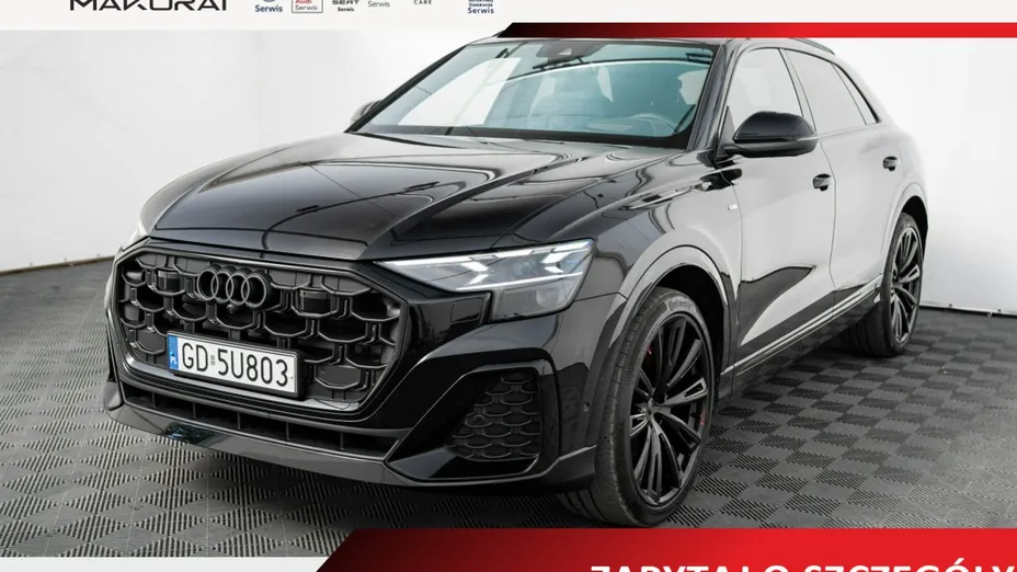 AUDI Q8 -
