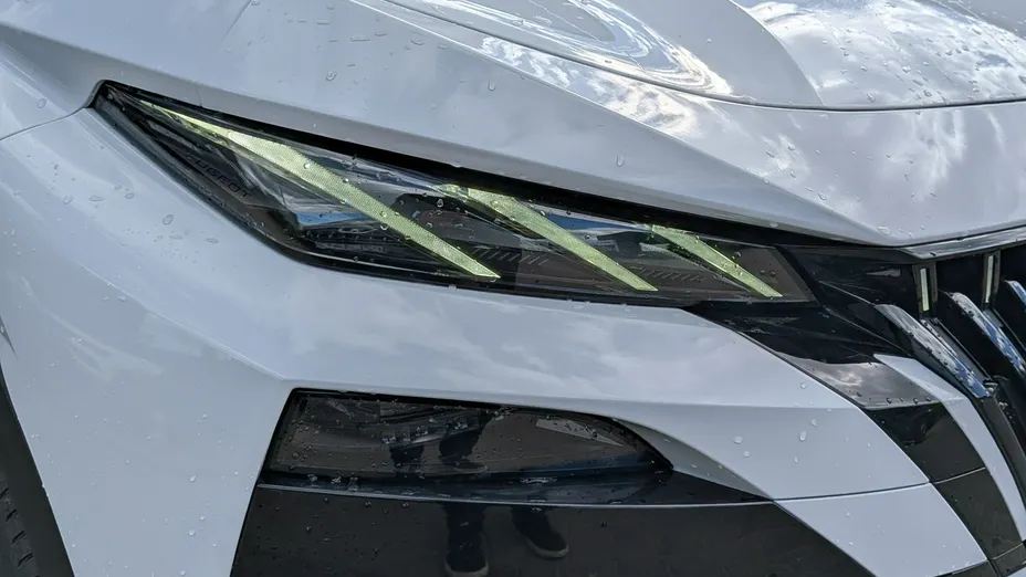 PEUGEOT 408 -