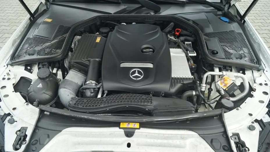 MERCEDES-BENZ C Klasa -