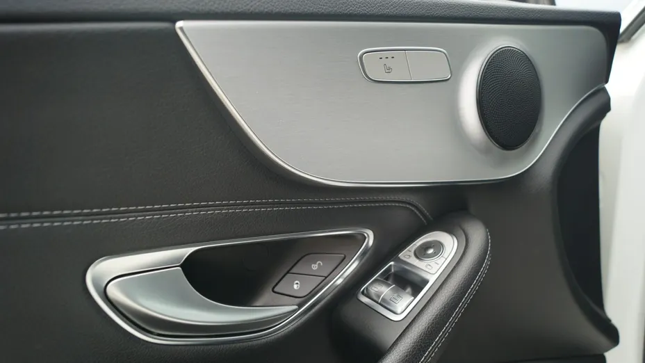 MERCEDES-BENZ C Klasa -