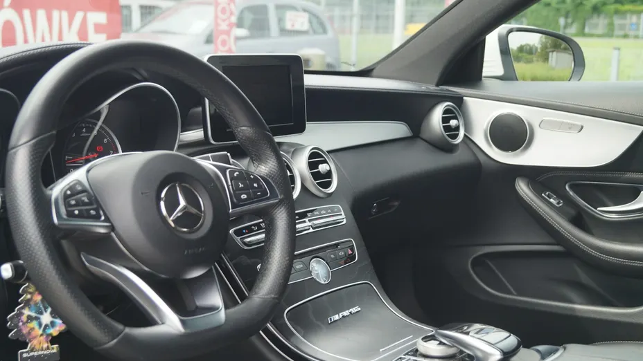 MERCEDES-BENZ C Klasa -