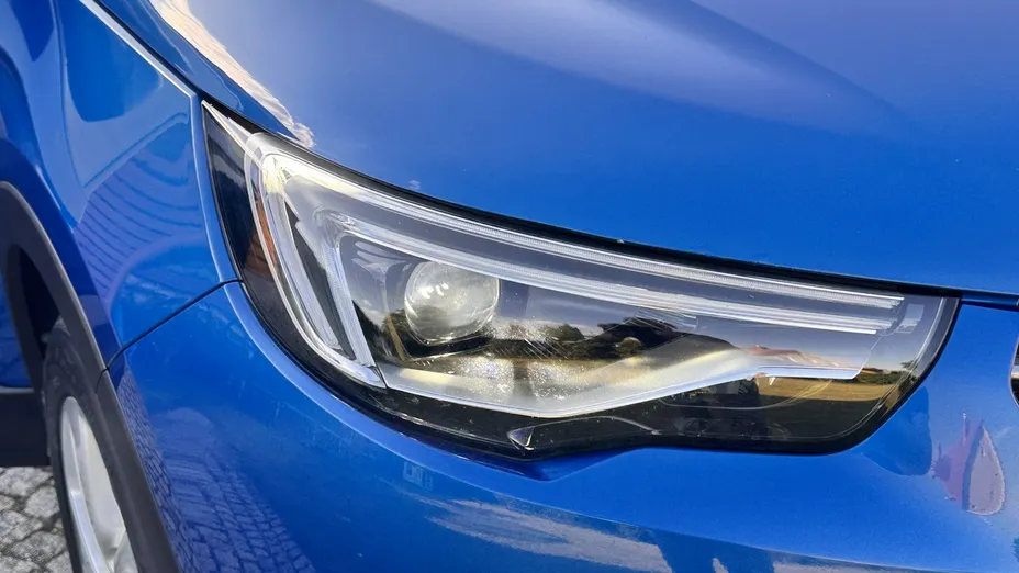 OPEL Grandland X -
