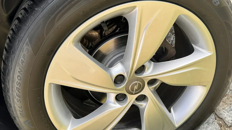 OPEL Grandland X -