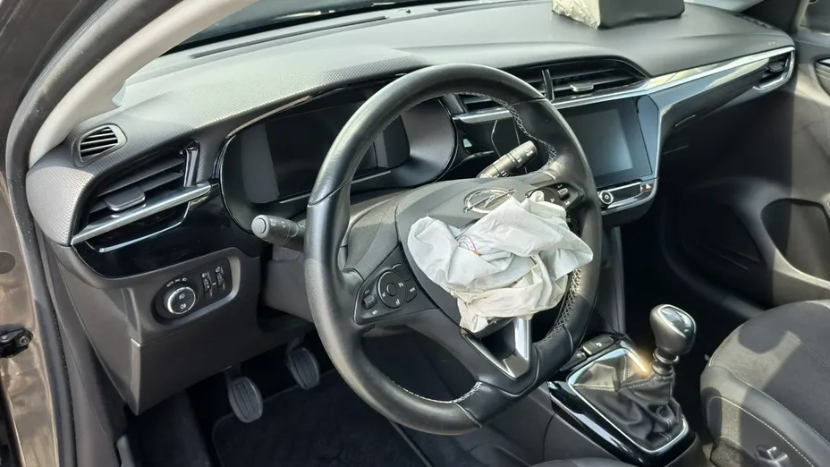 OPEL Corsa -