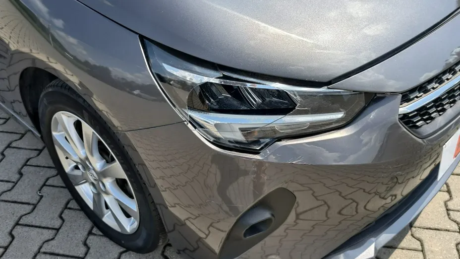 OPEL Corsa -