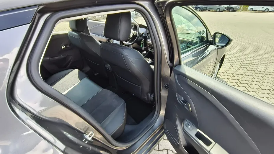 OPEL Corsa -