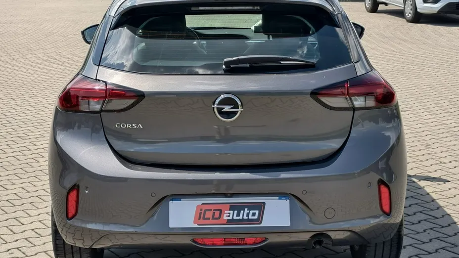 OPEL Corsa -