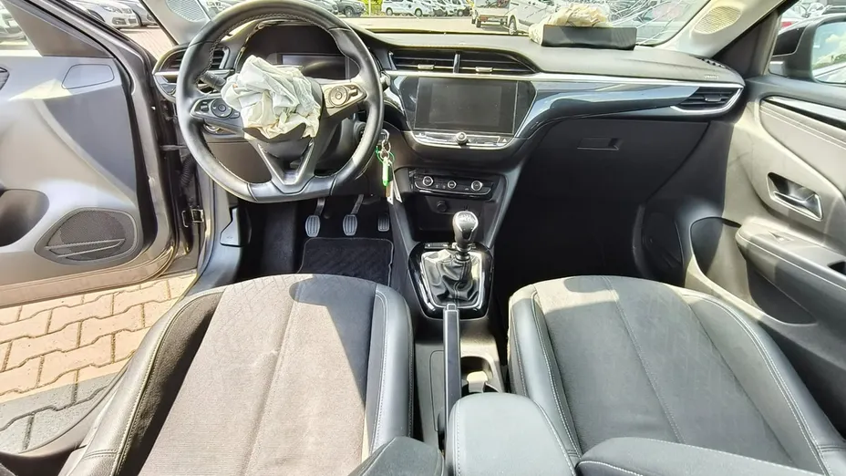 OPEL Corsa -