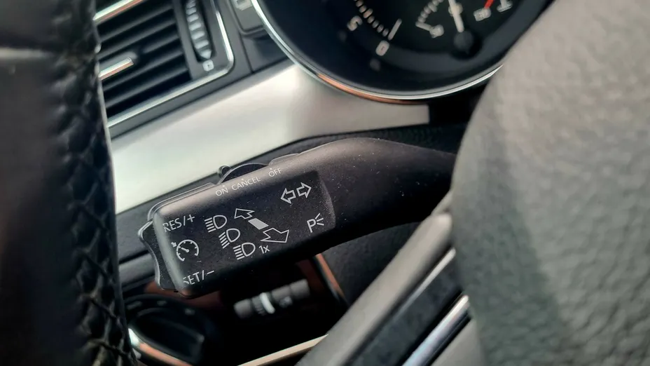 SKODA Superb -