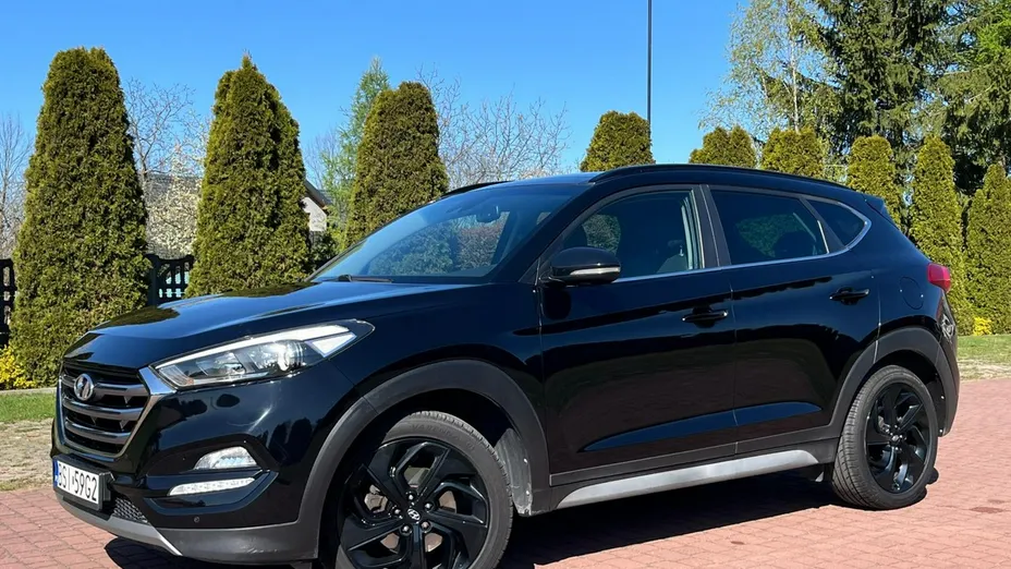HYUNDAI Tucson -